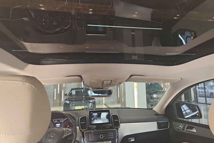 奔驰GLE轿跑 2015款 GLE 320 4MATIC 轿跑SUV中控内饰22