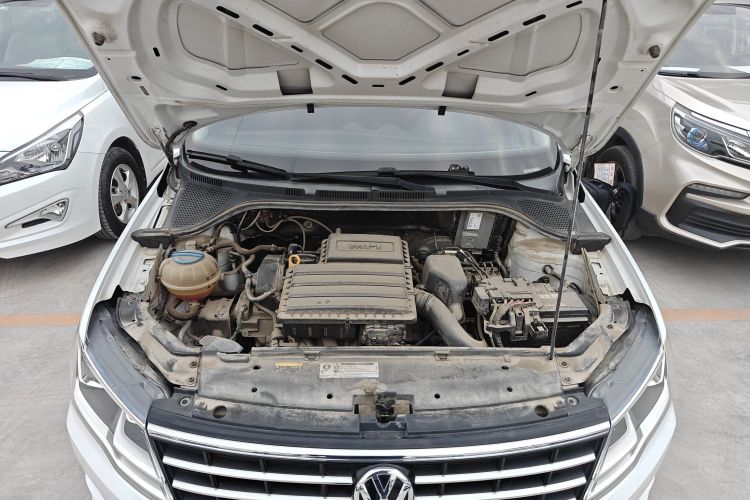 大众 捷达 2019款 梦想版 1.5L 手动舒适型机舱底盘24