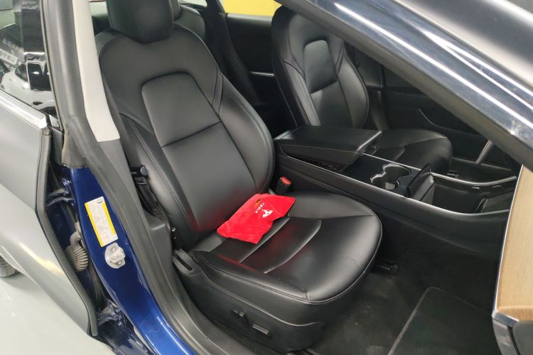 特斯拉 Model 3 2019款 标准续航后驱升级版局部细节41