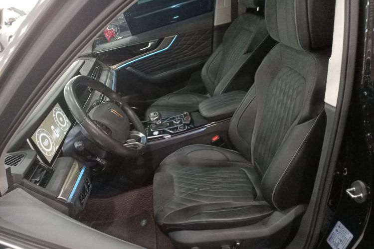 红旗HS5 2022款 改款 2.0T 智联旗享四驱版中控内饰19