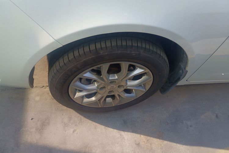 吉利汽车 远景 2018款 1.5L 自动幸福版车身外观6007