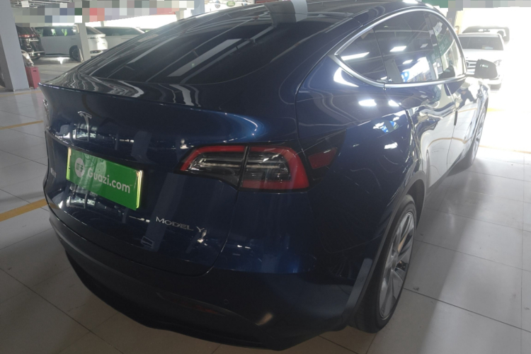 特斯拉 Model Y 2021款 标准续航后驱版车身外观7