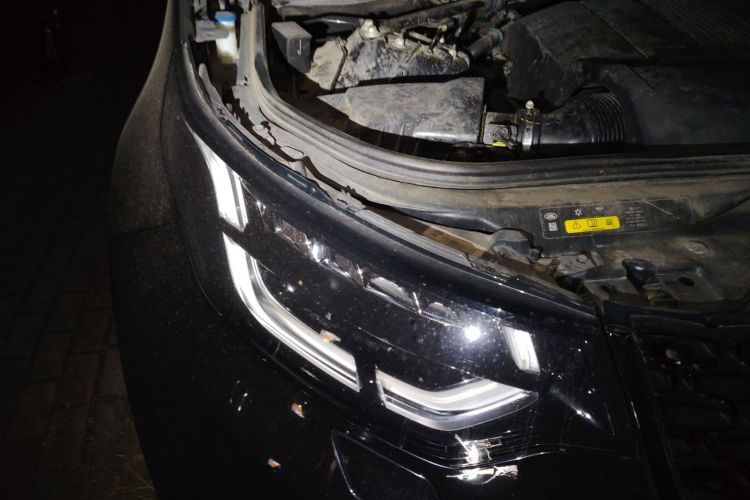 路虎 发现 2020款 3.0 SC V6 30周年特别版车身外观8