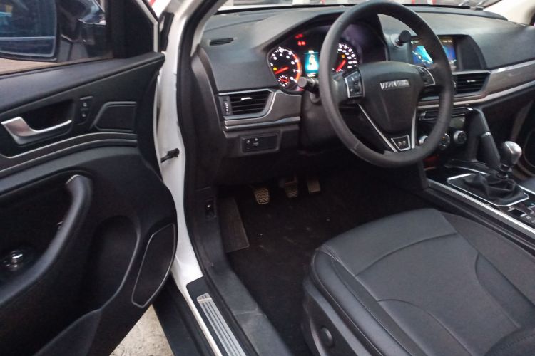 哈弗H6 2018款 红标 运动版 1.5T 手动两驱精英型中控内饰20