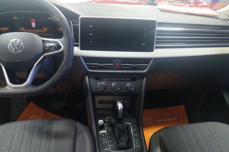 大众 途观L 2023款 330TSI 自动两驱舒享版中控内饰16