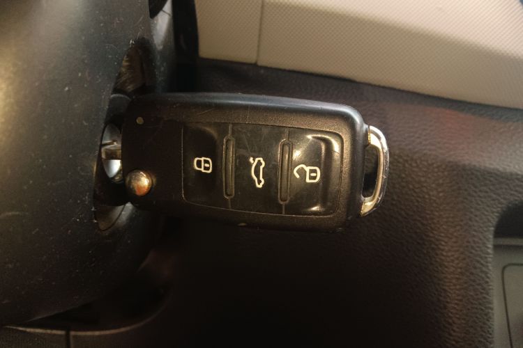 斯柯达 晶锐 2017款 1.4L 手动车享版中控内饰7001