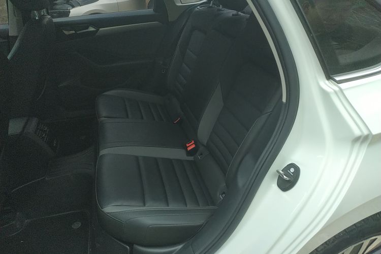 大众 速腾 2021款 280TSI DSG 30周年纪念版中控内饰7004