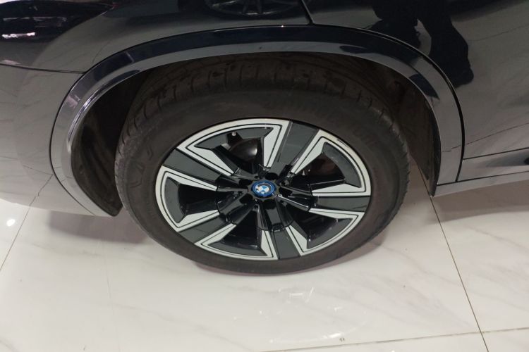 宝马iX3 2022款 改款 领先型车身外观6008