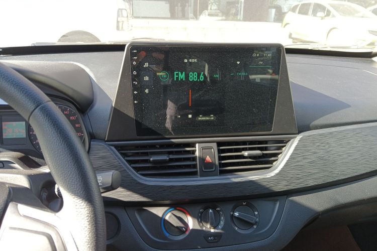 宝骏310 2016款 1.2L 手动舒适型中控内饰16