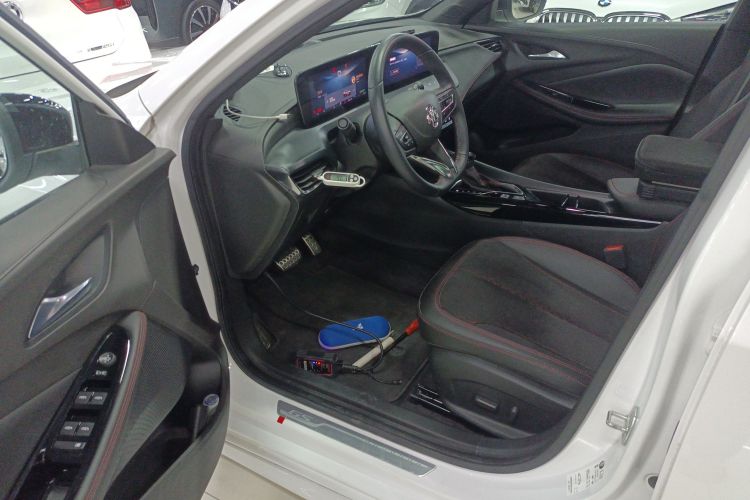 别克 威朗 2023款 Pro GS 疾风版中控内饰20