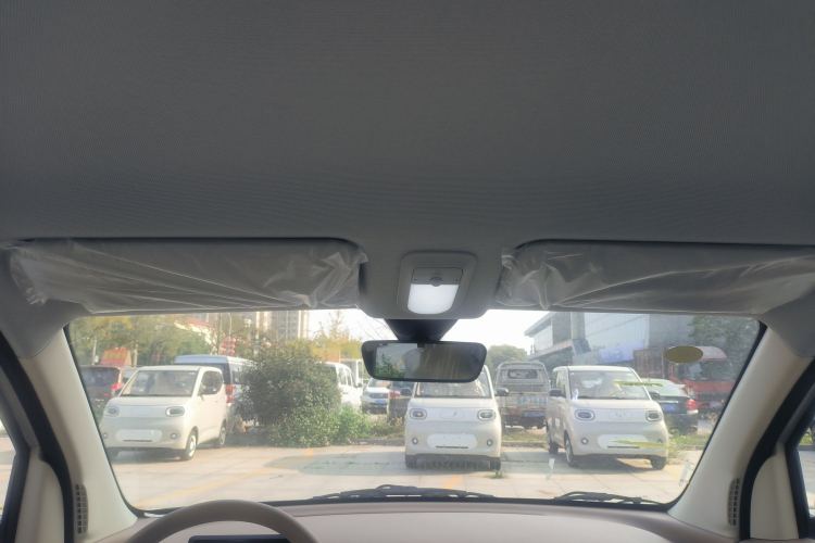 五菱汽车 宏光MINIEV 2025款 四门版 进阶款中控内饰22