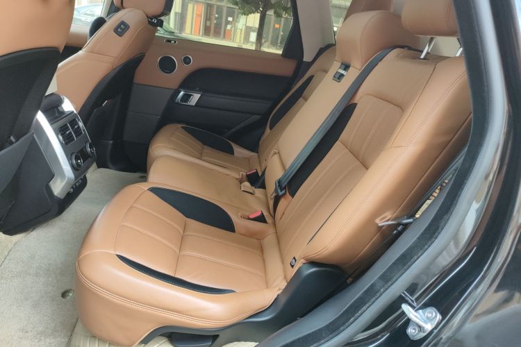 路虎 揽胜运动版 2020款 3.0 L6 HSE DYNAMIC中控内饰7004
