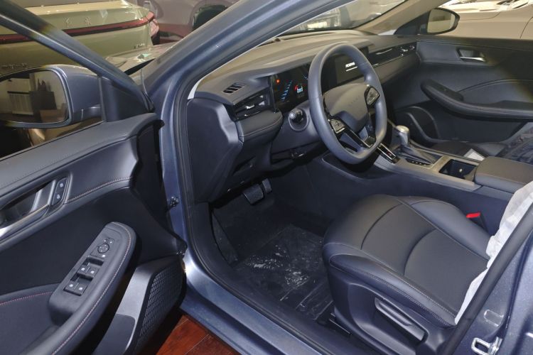 荣威i5 2026款 1.5L CVT豪华版中控内饰20