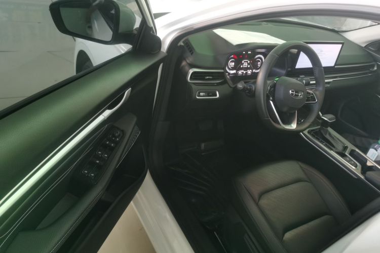 吉利汽车 帝豪 2023款 第4代冠军版 1.5L CVT豪华型中控内饰20