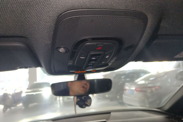 奥迪A4L 2019款 40 TFSI 时尚型 国V局部细节22