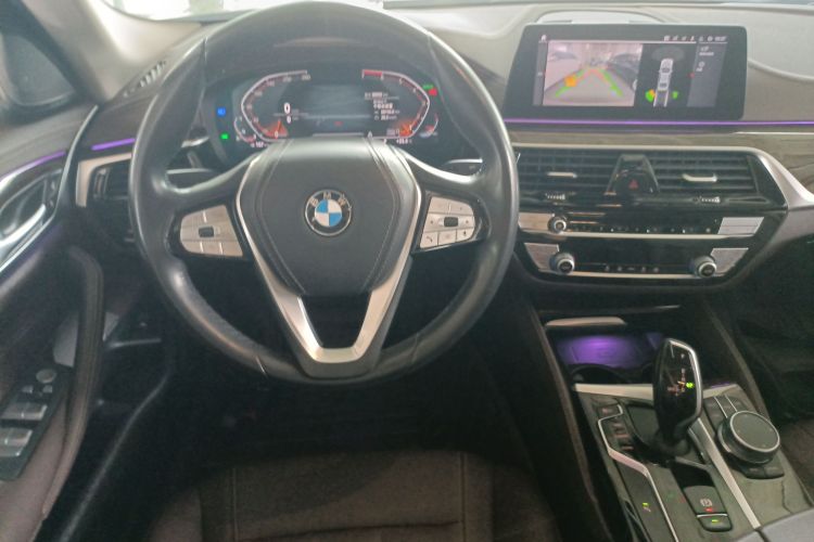 宝马5系 2020款 525Li 豪华套装中控内饰13