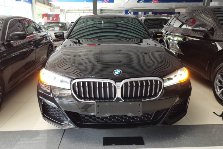 宝马5系 2022款 改款 530Li 领先型 M运动套装车身外观6001