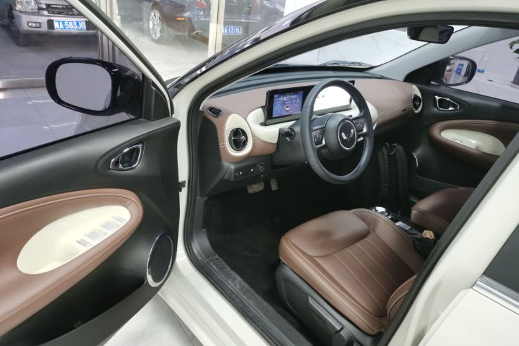 五菱汽车 五菱缤果 2023款 333km 悦享+款中控内饰20