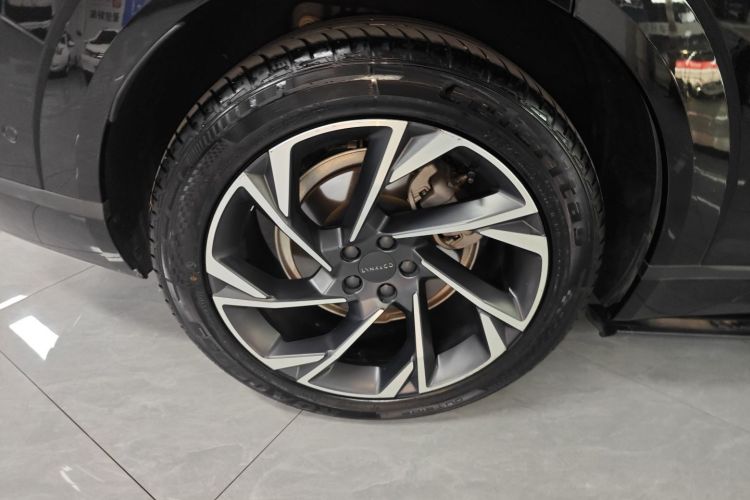 领克09 2021款 2.0T Halo 六座车身外观6008