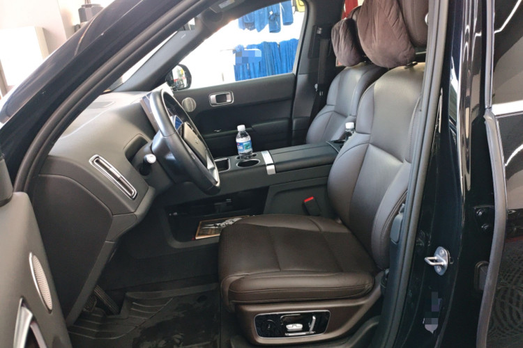 理想汽车 理想L8 2023款 Pro中控内饰19