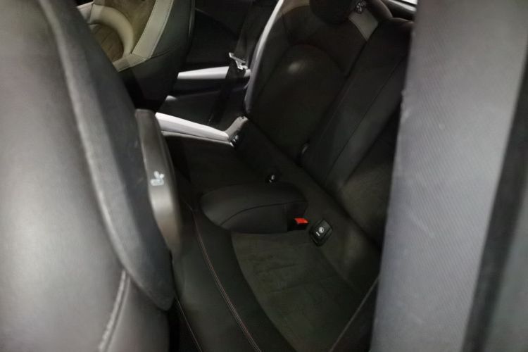 MINI JCW 2022款 2.0T JOHN COOPER WORKS ALL-IN中控内饰7004