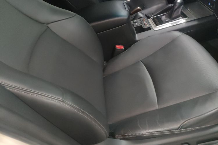 丰田 普拉多 2019款 3.5L 自动TX-L尊享版局部细节41