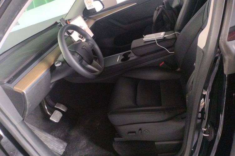 特斯拉 Model Y 2022款 后轮驱动版局部细节19