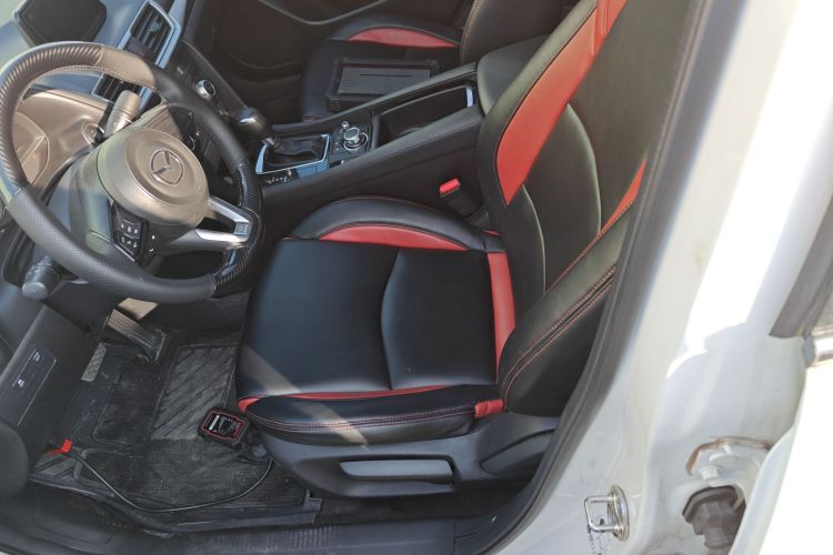 马自达3 昂克赛拉 2019款 云控版 三厢 1.5L 自动豪华型 国VI中控内饰19