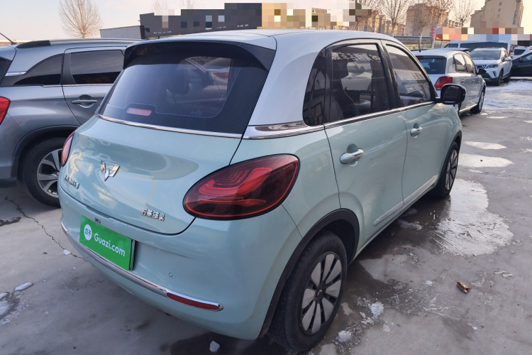 五菱汽车 五菱缤果 2023款 333km 悦享款车身外观7