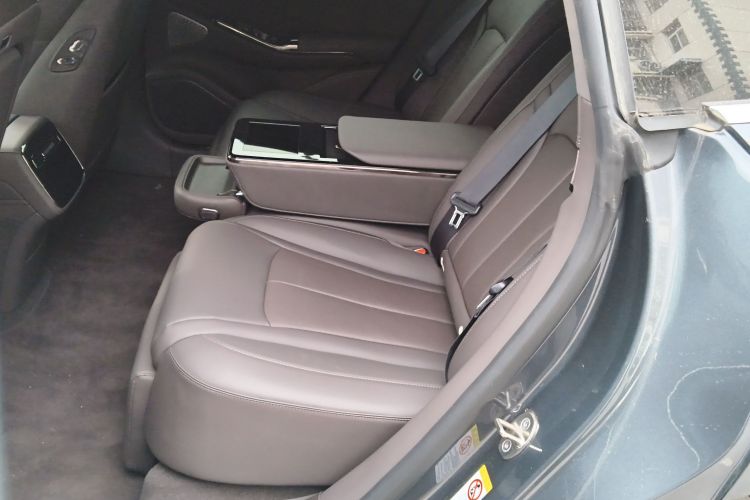 腾势Z9 2024款 1100km 四驱Max版中控内饰21