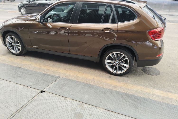 宝马X1 2015款 sDrive18i 领先晋级版车身外观6003