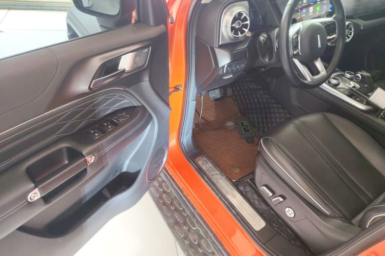 坦克300 2021款 越野版 2.0T 征服者中控内饰20