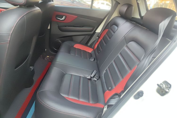 哈弗H1 2015款 1.5L 手动豪华型中控内饰21