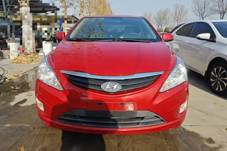 现代 瑞纳 2010款 三厢 1.4L 自动时尚型GT车身外观6001