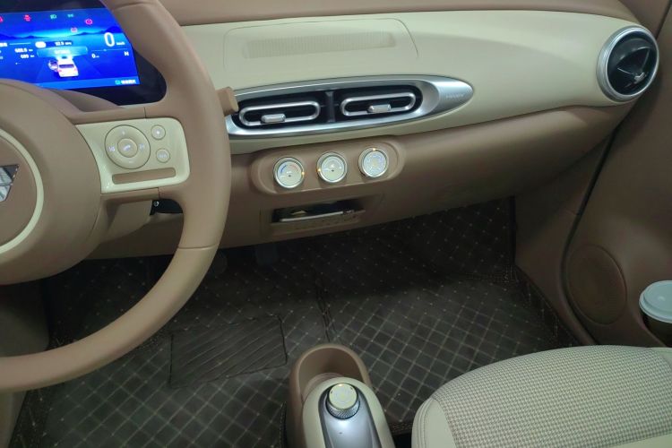 五菱汽车 宏光MINIEV 2025款 四门版 进阶款中控内饰16