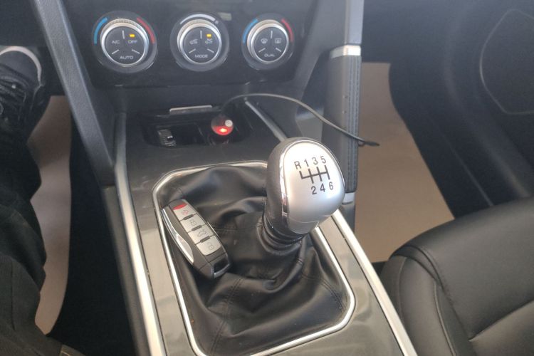 哈弗H6 2019款 运动版 1.5T 手动两驱精英型 国VI局部细节18