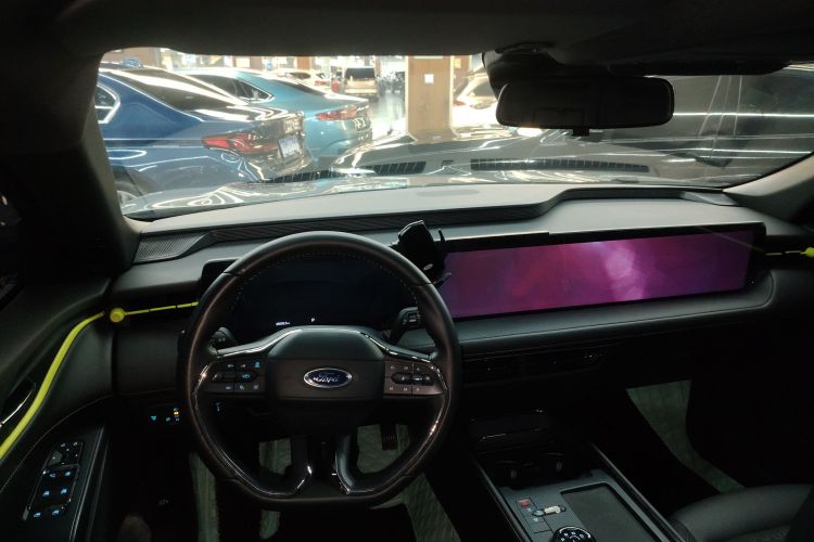 福特 蒙迪欧 2025款 2.0T EcoBoost E 混动 运动版中控内饰12