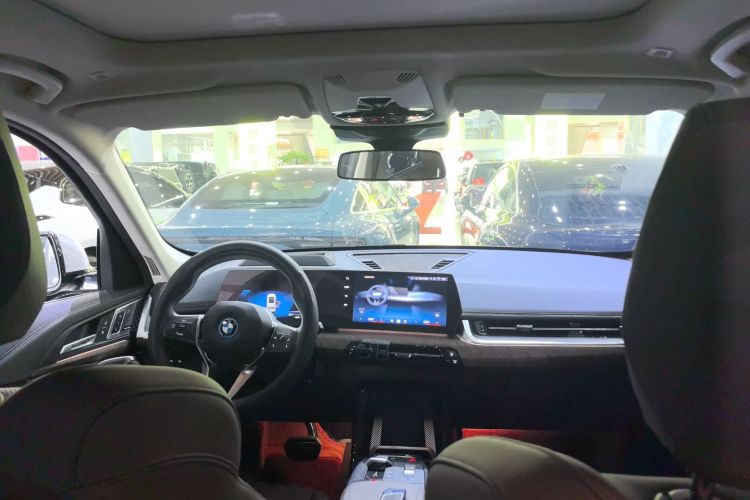 宝马iX1 2023款 xDrive30L X设计套装局部细节22