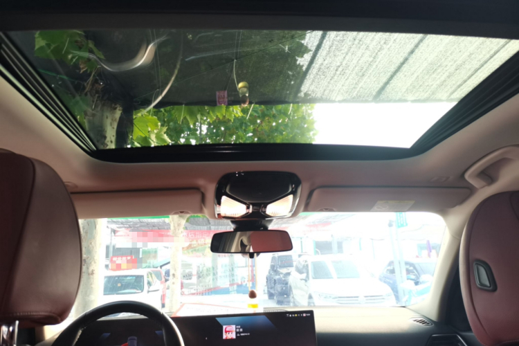 宝马i3 2024款 eDrive 35 L局部细节22