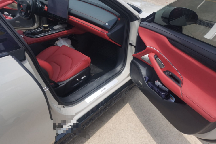 小米汽车 小米SU7 2024款 四驱超长续航高阶智驾Max版局部细节9005