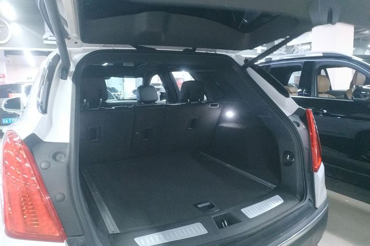 凯迪拉克XT5 2016款 28T 四驱领先型机舱底盘23