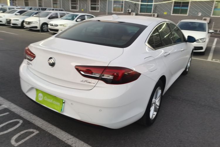 别克 君威 2019款 20T 精英型 国V车身外观7