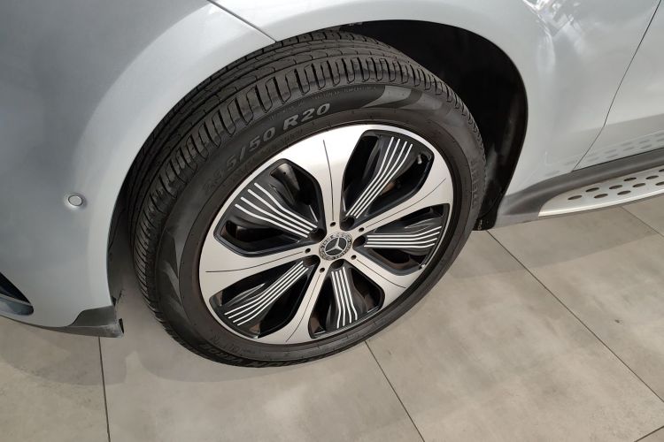 奔驰EQC 2020款 EQC 400 4MATIC 创世代 1886限量版车身外观6007