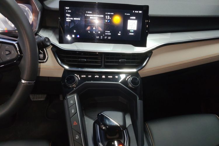 领克06 EM-P 2022款 PHEV 84KM续航版 Pro局部细节16