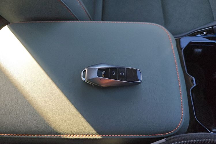 奇瑞iCAR 03 2024款 472km 四驱长续航智享版中控内饰7001