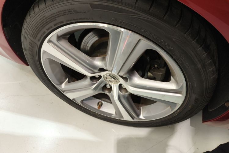 雷克萨斯RC 2016款 200t 锋尚版车身外观6007