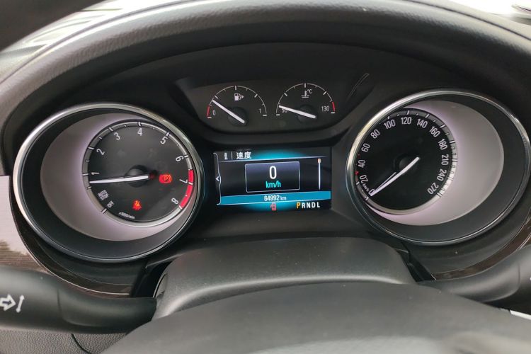 别克 威朗 2019款 三厢 20T 双离合领先型中控内饰14