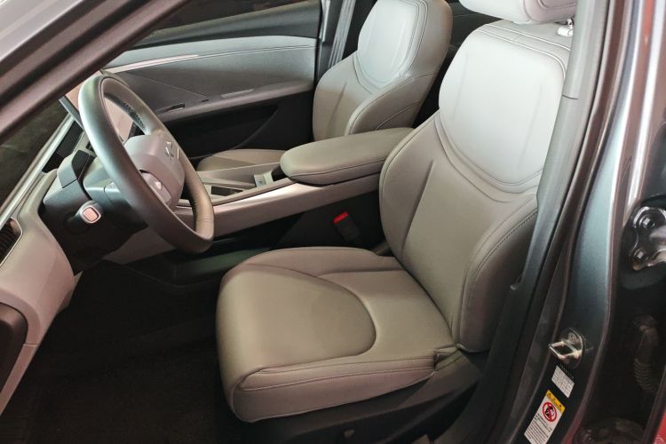 小鹏MONA M03 2024款 515 长续航中控内饰19