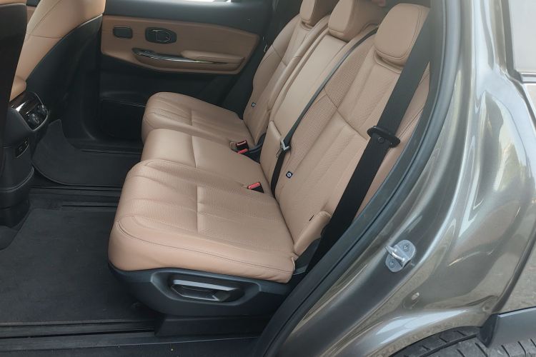 蔚来ES8 2020款 415KM 七座版中控内饰7004