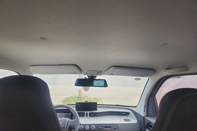 五菱汽车 宏光MINIEV 2021款 马卡龙臻享款 三元锂中控内饰22